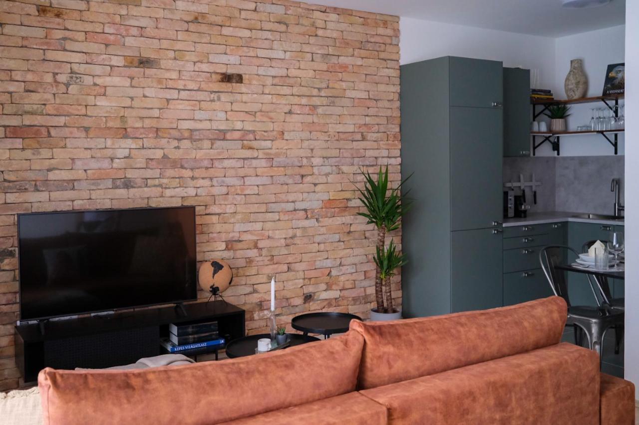 Apartamento Cityscape ~ Ac/indoor Parking/balcony Budapest